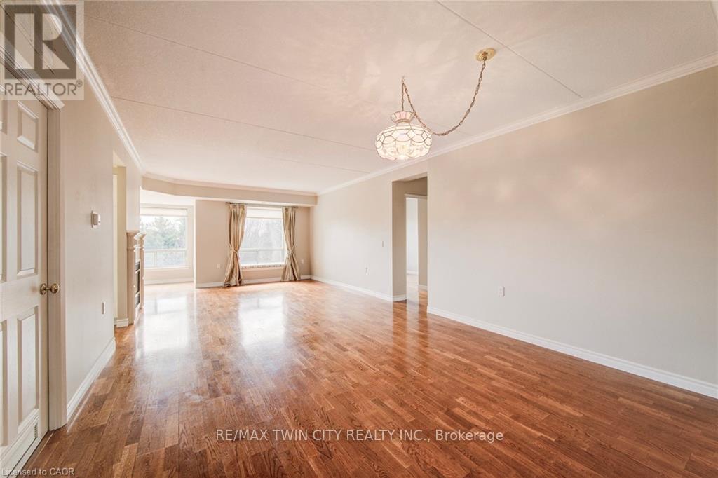 507 - 405 Erb Street W, Waterloo, Ontario  N2L 1W7 - Photo 11 - X12888224