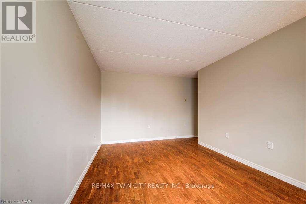 507 - 405 Erb Street W, Waterloo, Ontario  N2L 1W7 - Photo 25 - X12888224