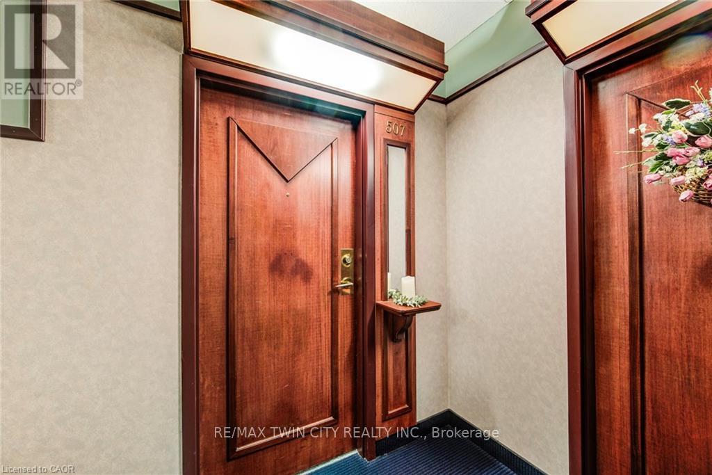 507 - 405 Erb Street W, Waterloo, Ontario  N2L 1W7 - Photo 7 - X12888224