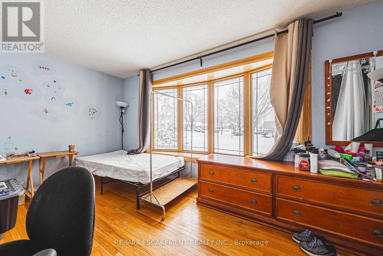 27 Glenview Court, Hamilton (Gourley), Ontario  L9C 6H7 - Photo 7 - X12888338