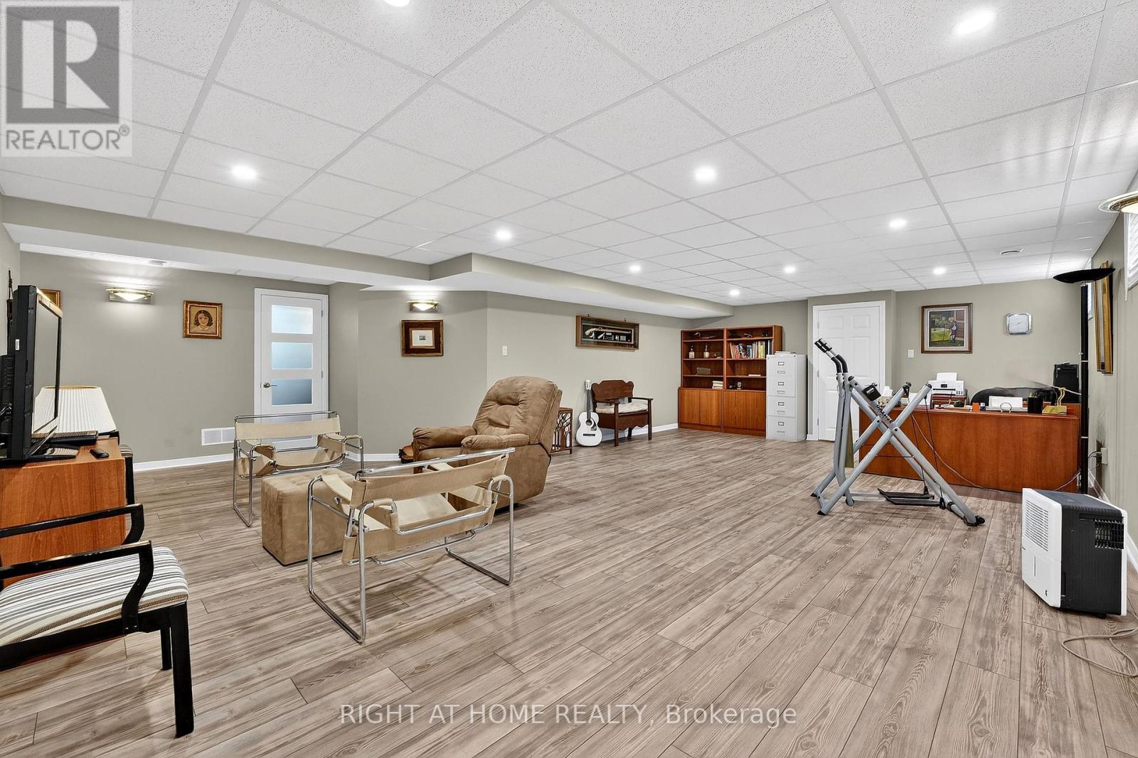 2 Seyval Place, Niagara-On-The-Lake, Ontario  L0S 1J0 - Photo 33 - X12888350