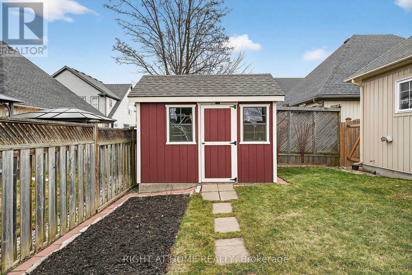 2 Seyval Place, Niagara-On-The-Lake, Ontario  L0S 1J0 - Photo 42 - X12888350