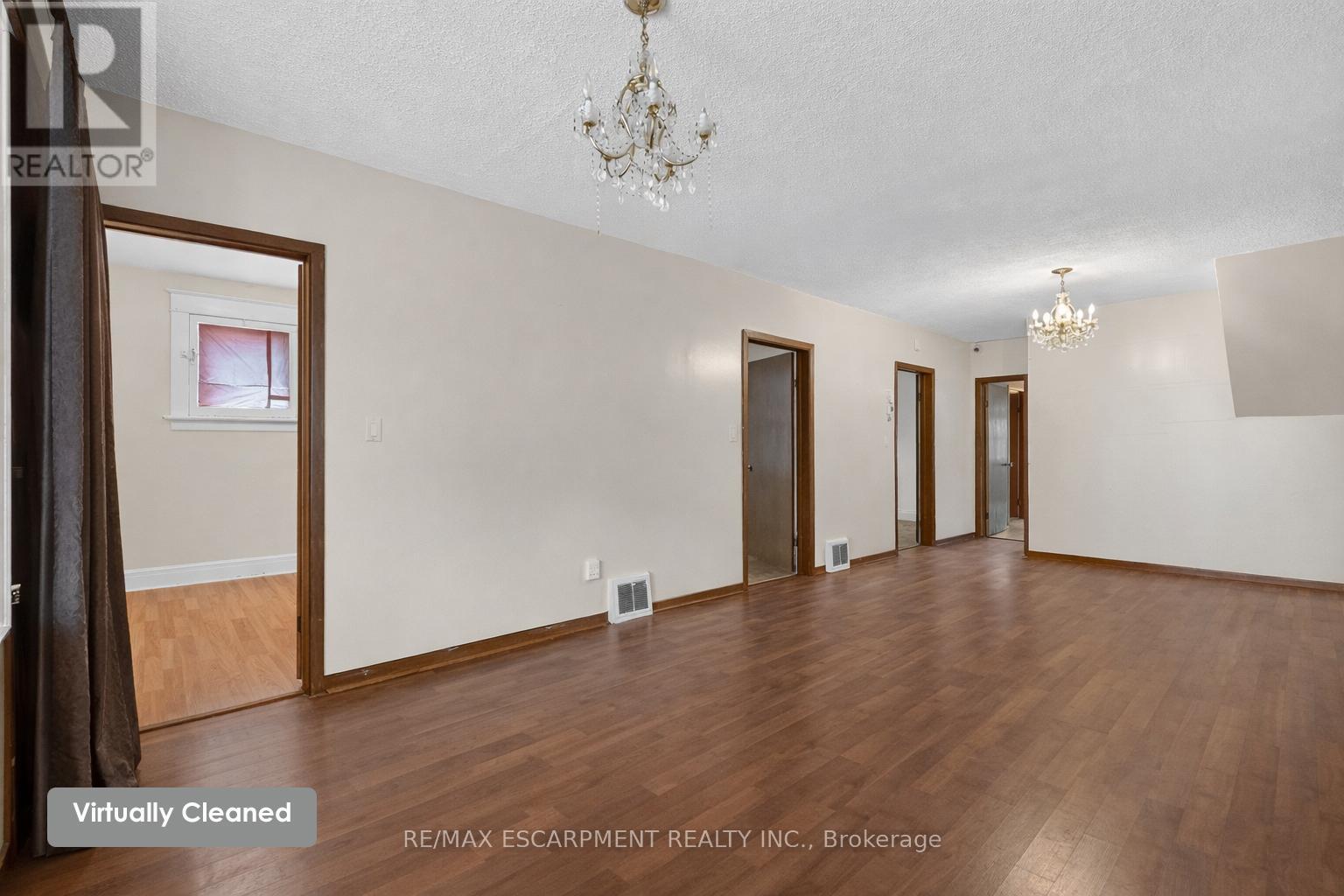 5991 Culp Street, Niagara Falls, Ontario  L2G 2B6 - Photo 5 - X12888412