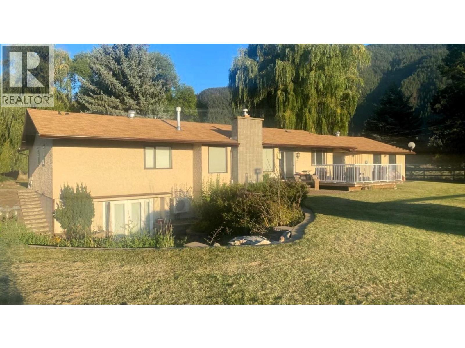 5175 Siminoff Road, Grand Forks, British Columbia  V0H 1H4 - Photo 15 - 10375989