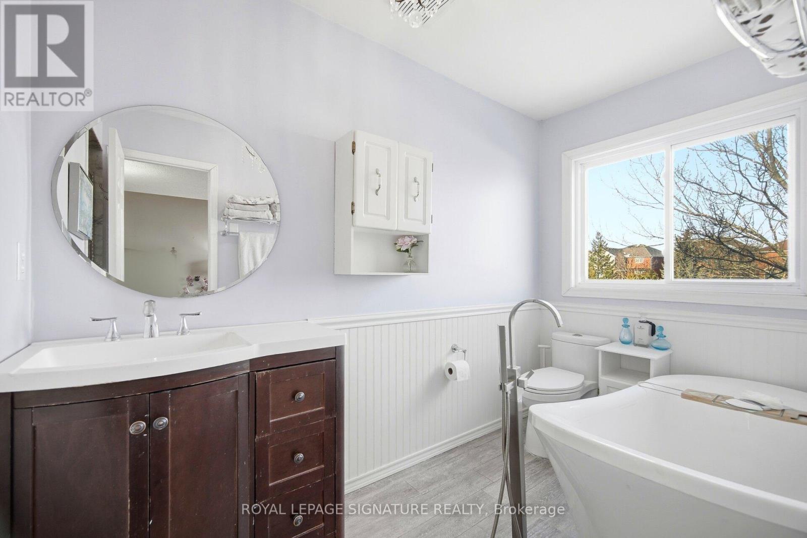 6945 Gracefield Drive, Mississauga, Ontario  L5N 6T9 - Photo 26 - W12814924