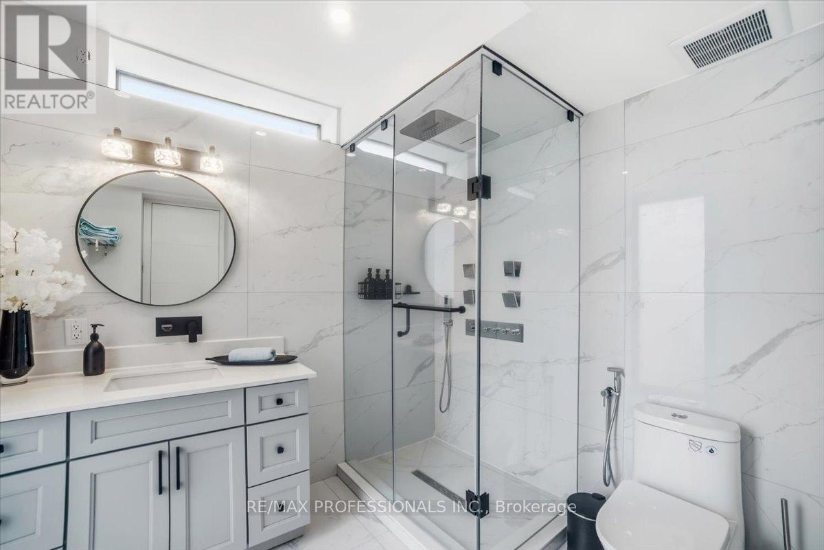 2206 Utely Road, Mississauga, Ontario  L5J 1X1 - Photo 44 - W12801708