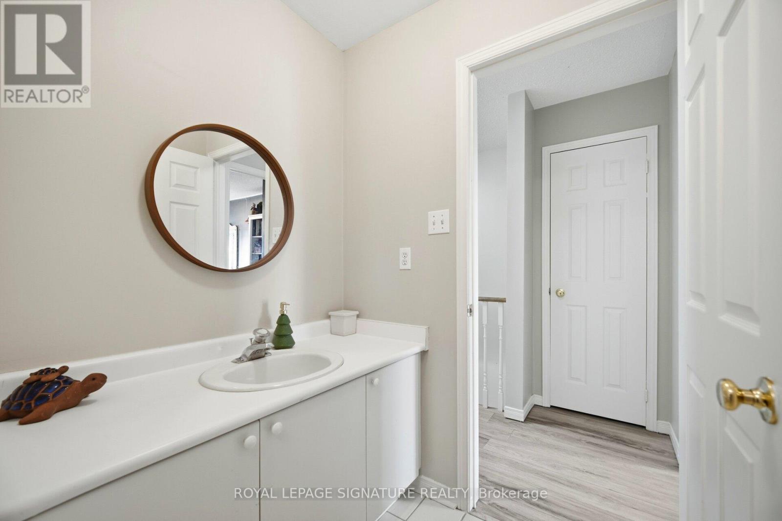 6945 Gracefield Drive, Mississauga, Ontario  L5N 6T9 - Photo 36 - W12814924