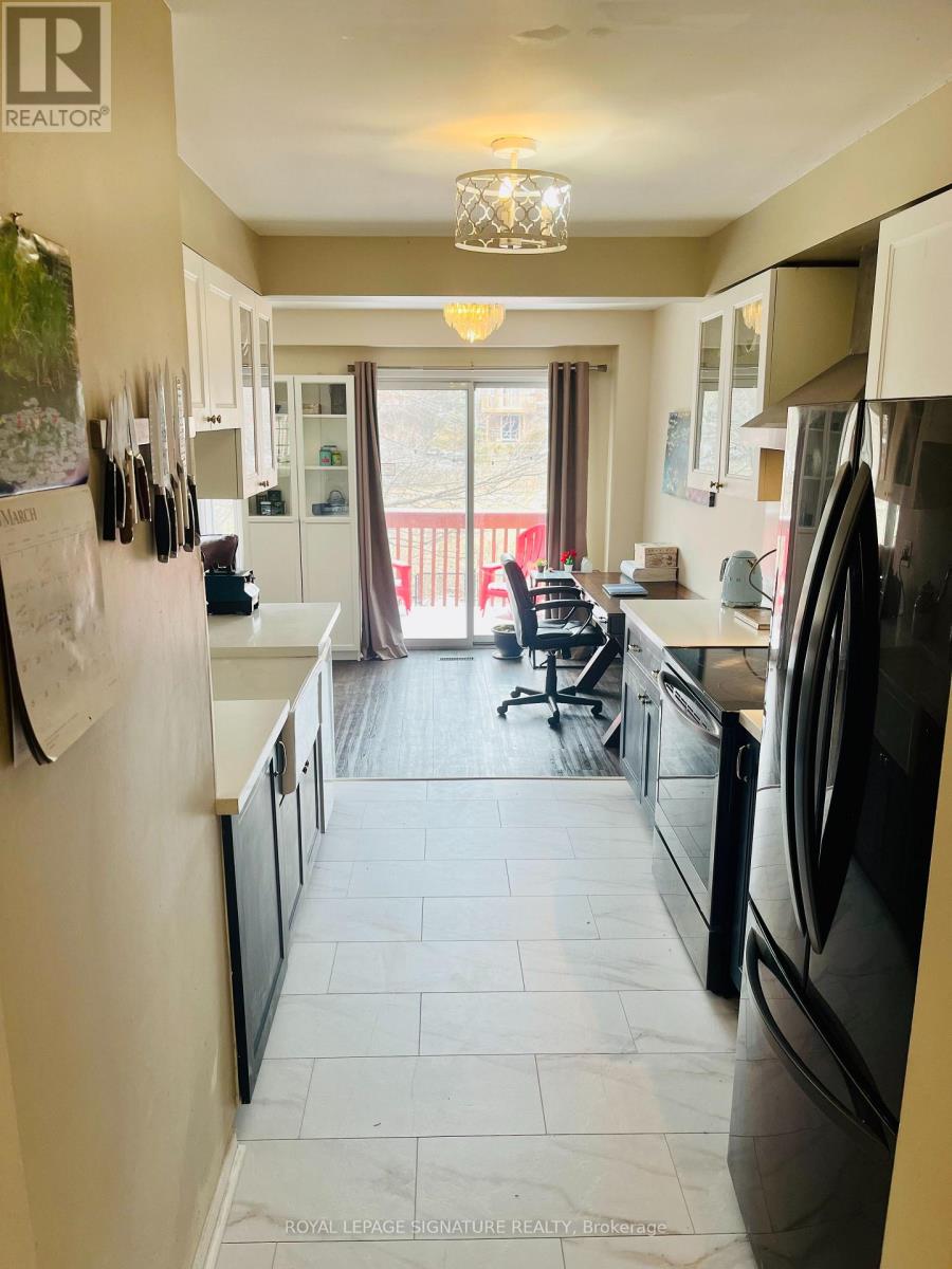 6945 Gracefield Drive, Mississauga, Ontario  L5N 6T9 - Photo 14 - W12814924