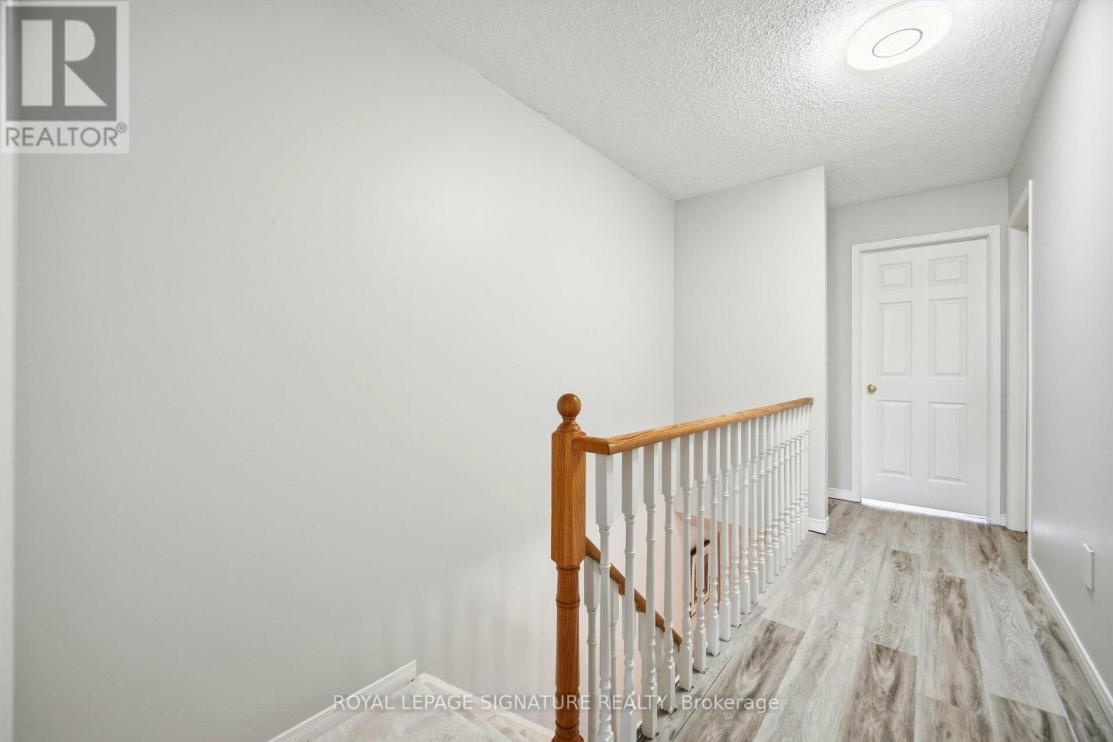 6945 Gracefield Drive, Mississauga, Ontario  L5N 6T9 - Photo 21 - W12814924