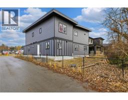 4204 Russo Street, Kelowna, British Columbia  V1W 0C6 - Photo 4 - 10379545