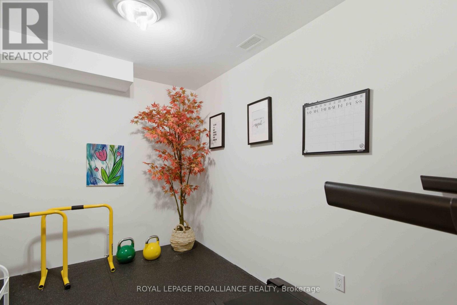 39 Schmidt Way, Quinte West, Ontario  K8V 0L5 - Photo 32 - X12888450