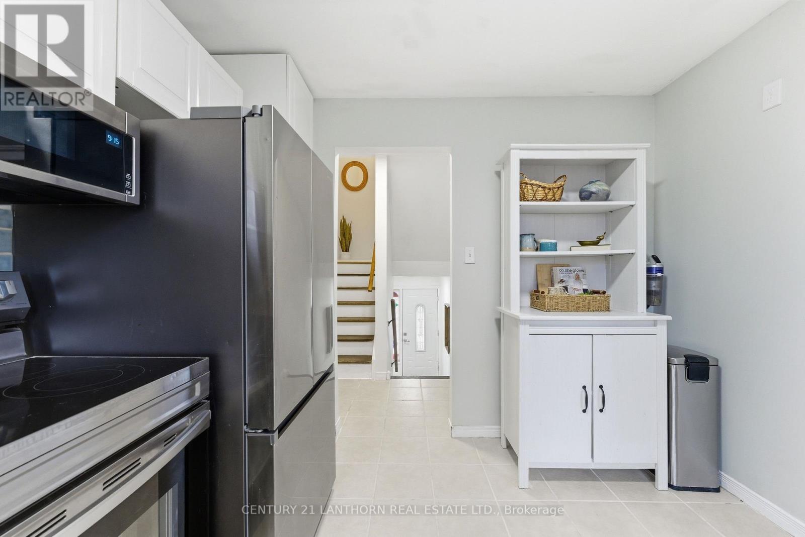 14 Anna Court, Quinte West, Ontario  K8V 5Y4 - Photo 4 - X12888454