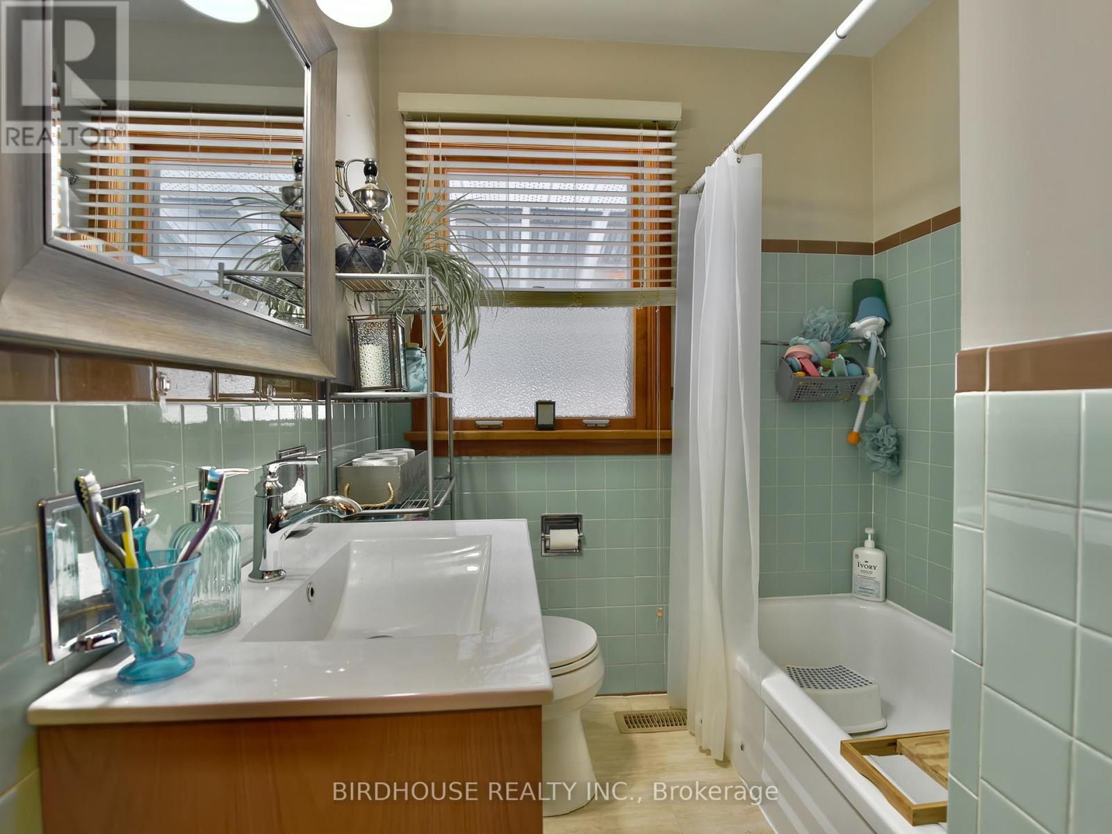 119 Regent Street, Kawartha Lakes, Ontario  K9V 3V7 - Photo 12 - X12888466