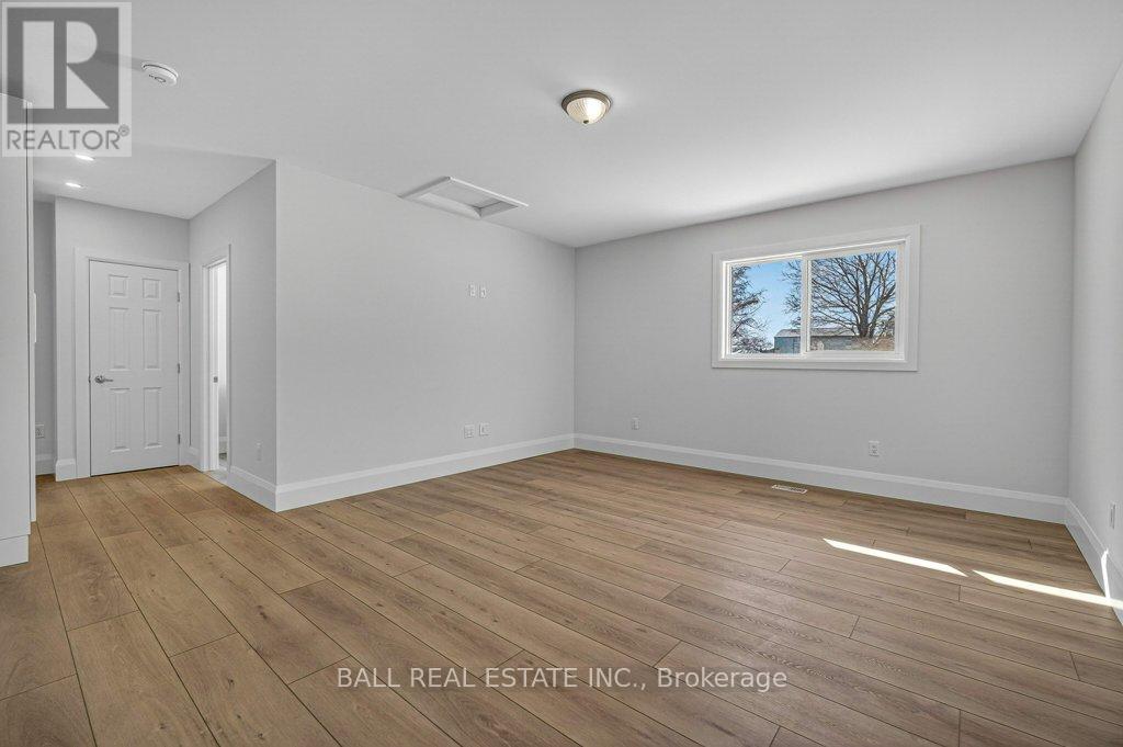 73 Lakeview Crescent, Kawartha Lakes, Ontario  K0M 1A0 - Photo 22 - X12888524