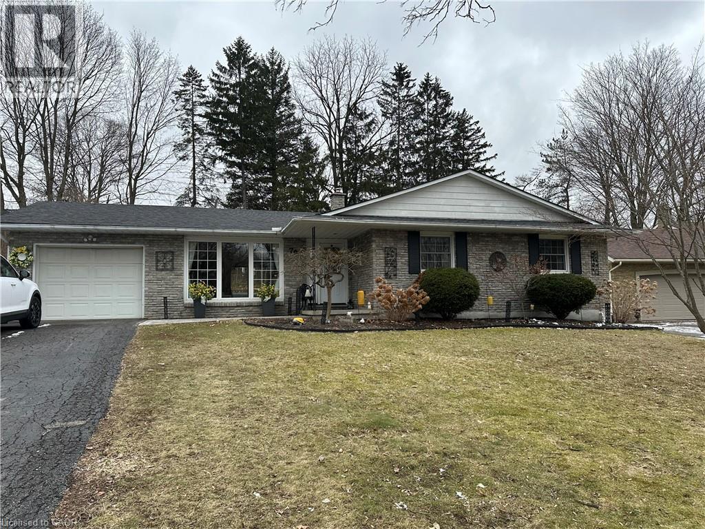 70 BERKLEY Crescent, simcoe, Ontario