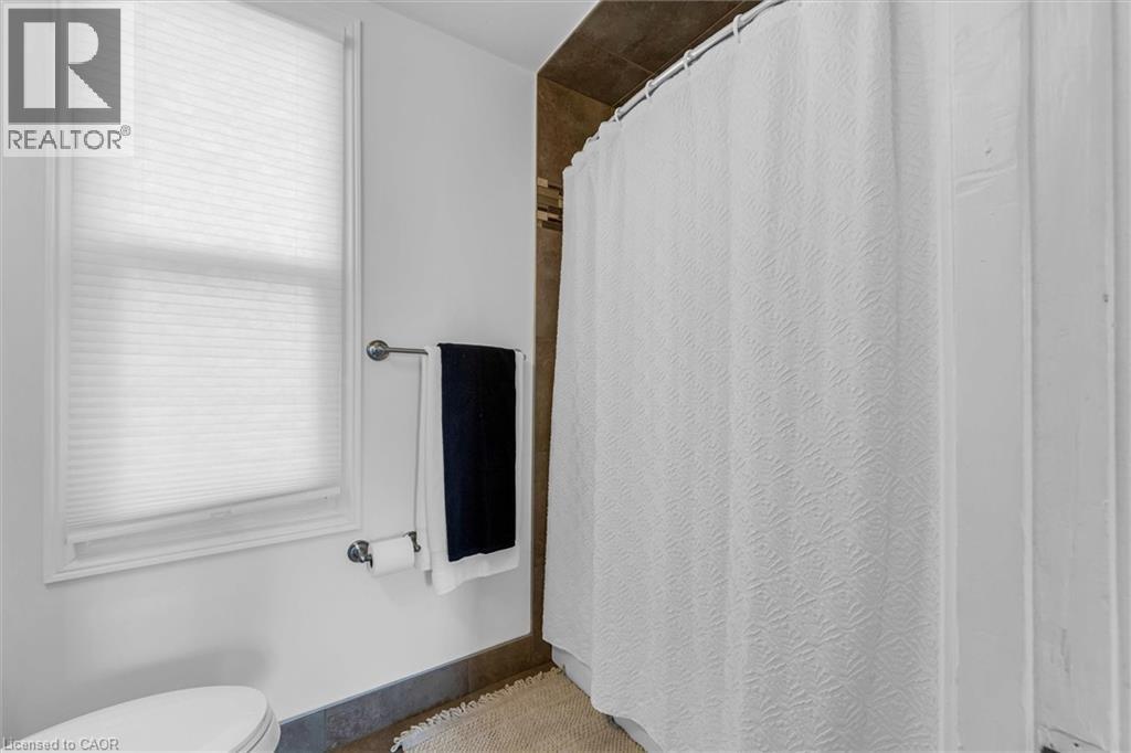 21 East 21st Street, Hamilton, Ontario  L8V 2T3 - Photo 26 - 40810374