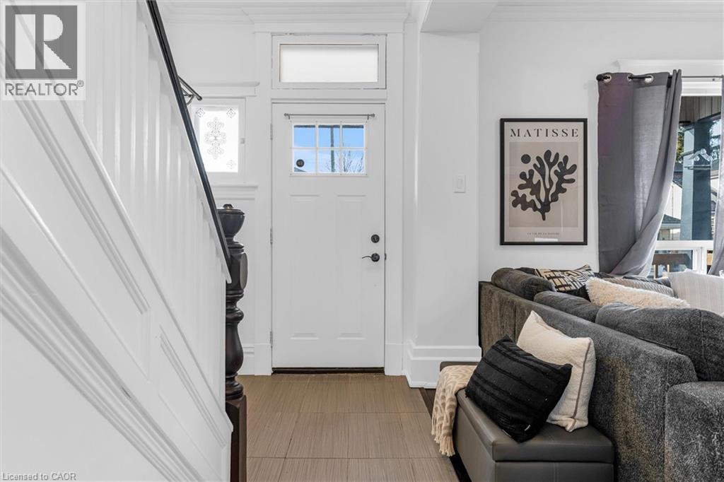 21 East 21st Street, Hamilton, Ontario  L8V 2T3 - Photo 5 - 40810374