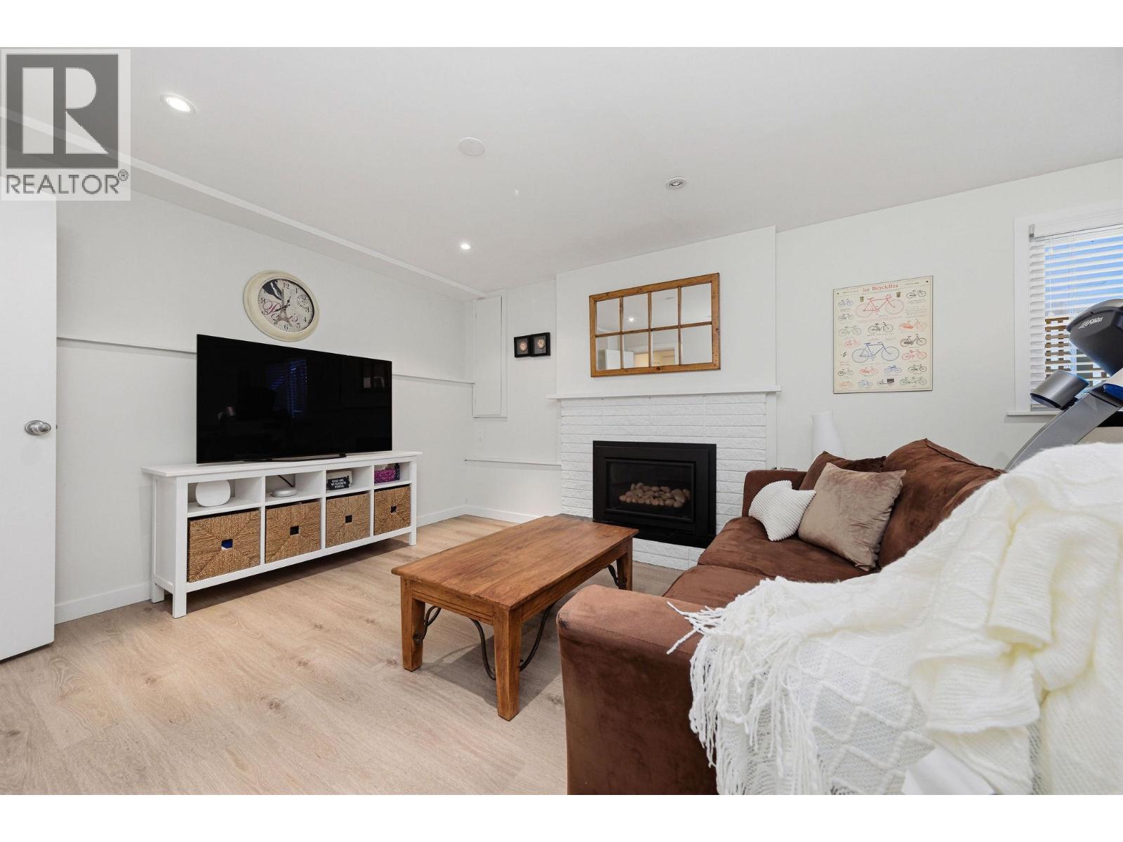 2223 Greylynn Crescent, North Vancouver, British Columbia  V7J 2X6 - Photo 22 - R3100015