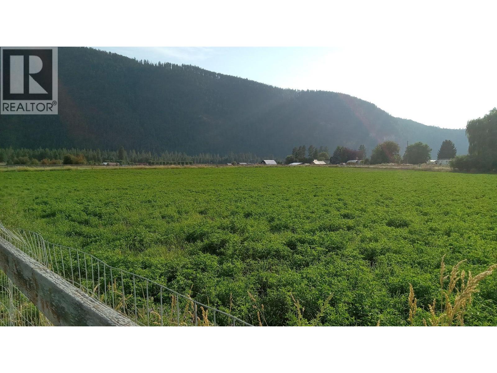 5175 Siminoff Road, Grand Forks, British Columbia  V0H 1H4 - Photo 11 - 10376197