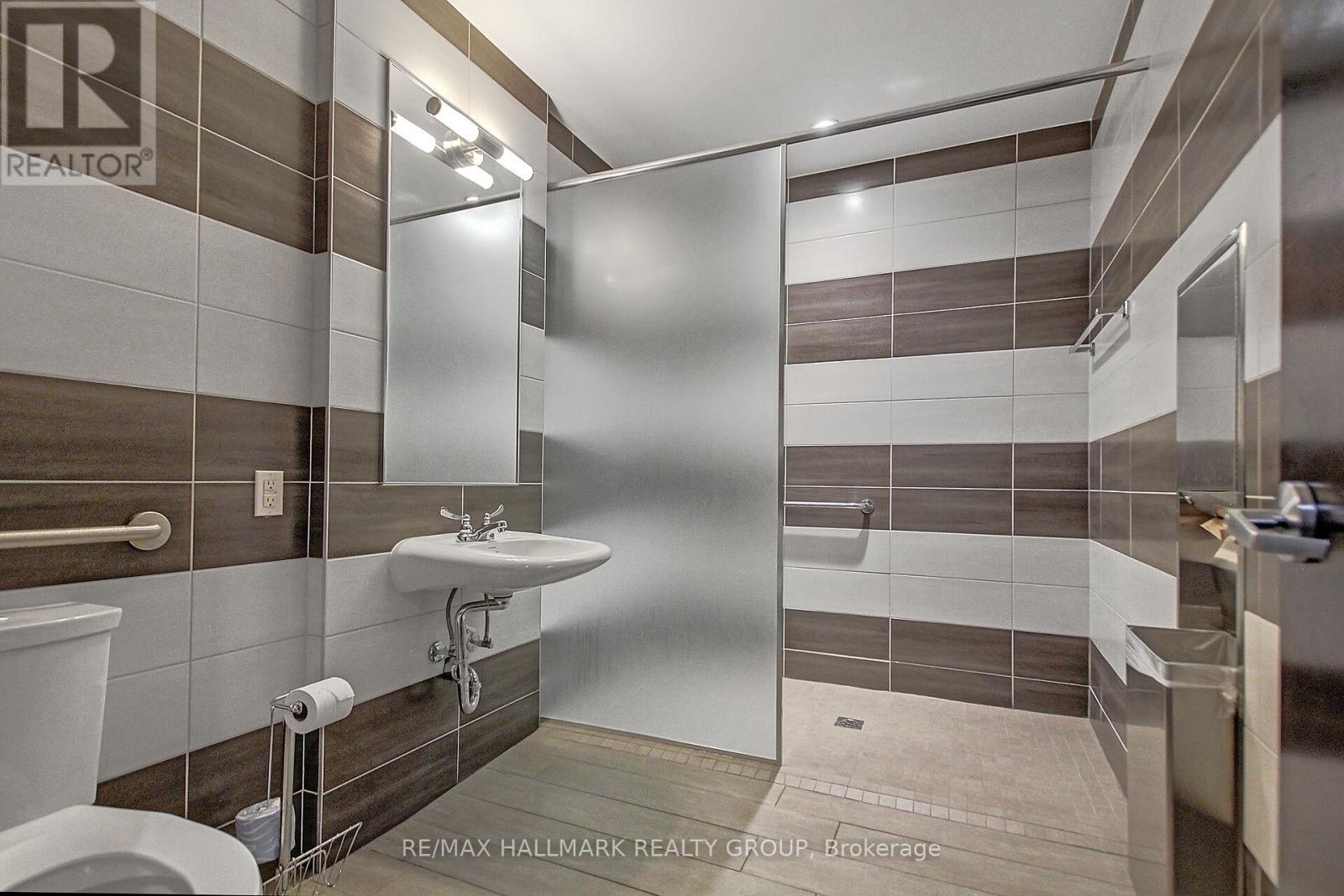 103 - 360 Patricia Avenue, Ottawa, Ontario K1Z 0A8 - Photo 31 - X12888490