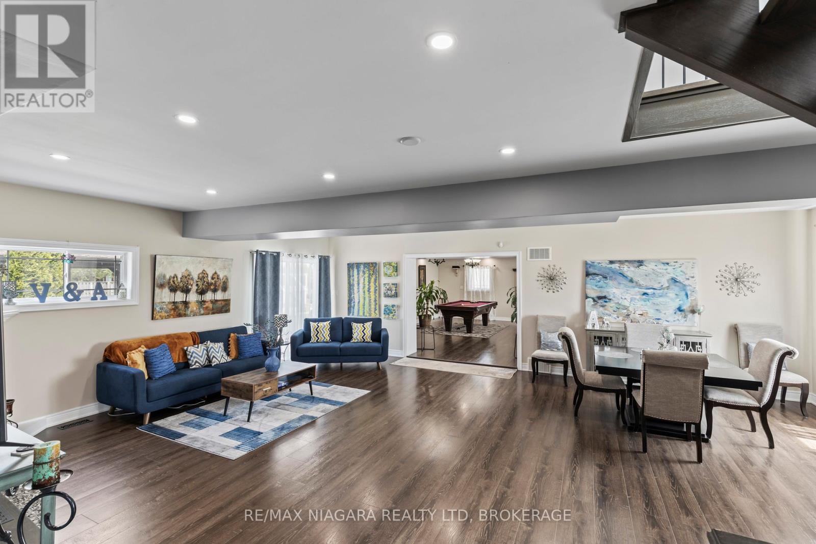 724 Line 3 Road S, Niagara-On-The-Lake, Ontario  L0S 1J0 - Photo 13 - X12888456