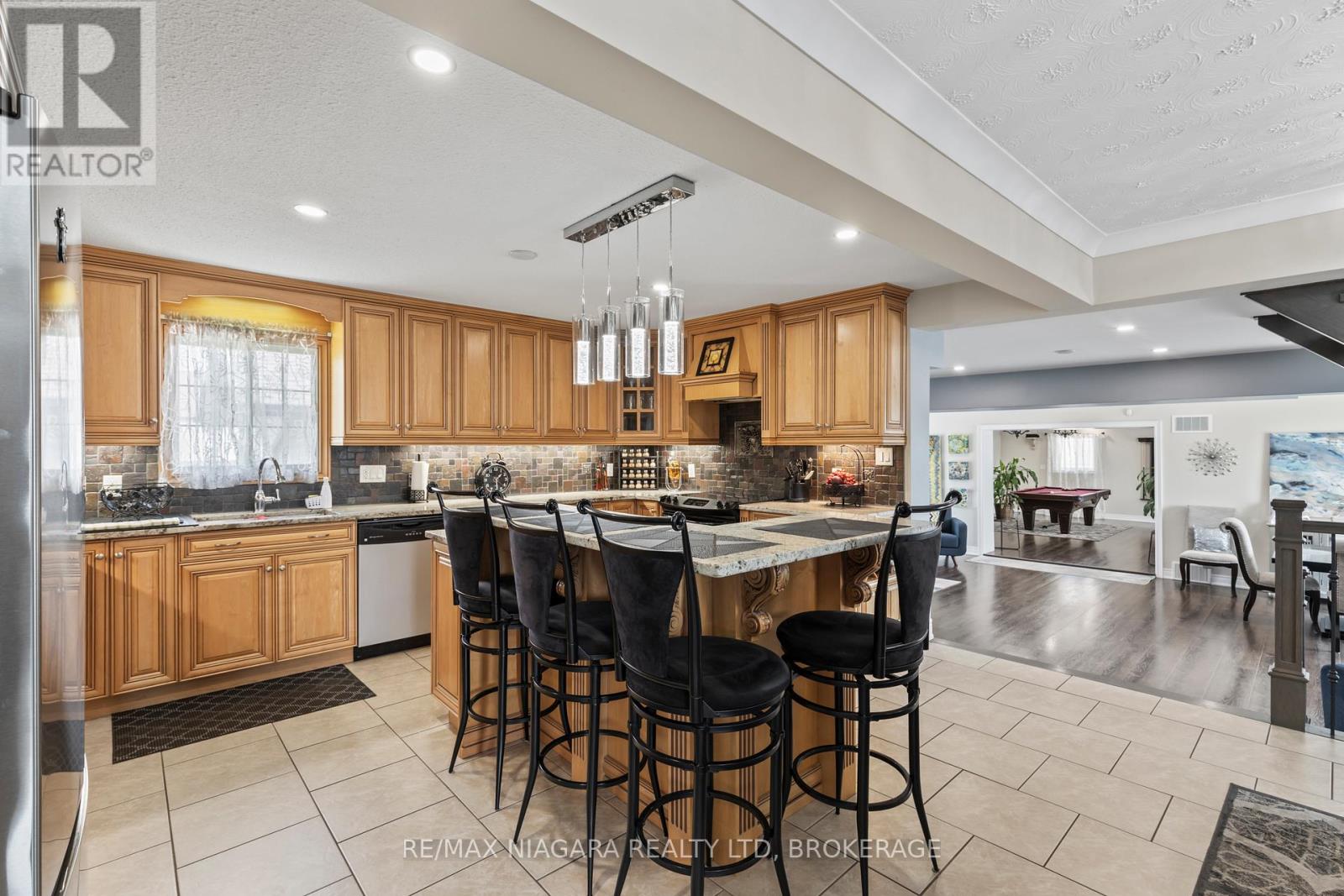 724 Line 3 Road S, Niagara-On-The-Lake, Ontario  L0S 1J0 - Photo 9 - X12888456