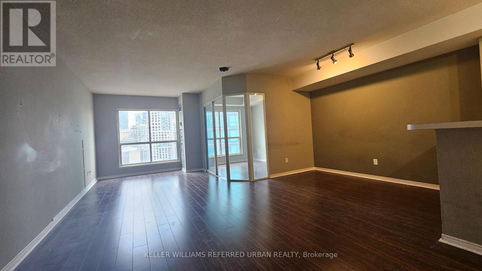 2212 - 25 The Esplanade, Toronto, Ontario M5E 1W5 - Photo 15 - C12886614