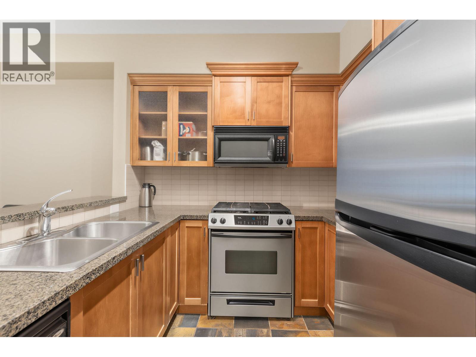 36 7388 Macpherson Avenue, Burnaby, British Columbia  V5J 0A1 - Photo 12 - R3100053