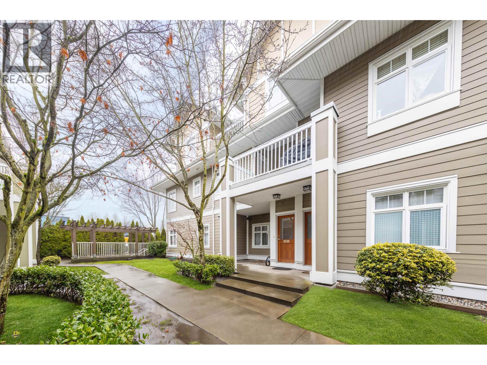 36 7388 Macpherson Avenue, Burnaby, British Columbia  V5J 0A1 - Photo 2 - R3100053