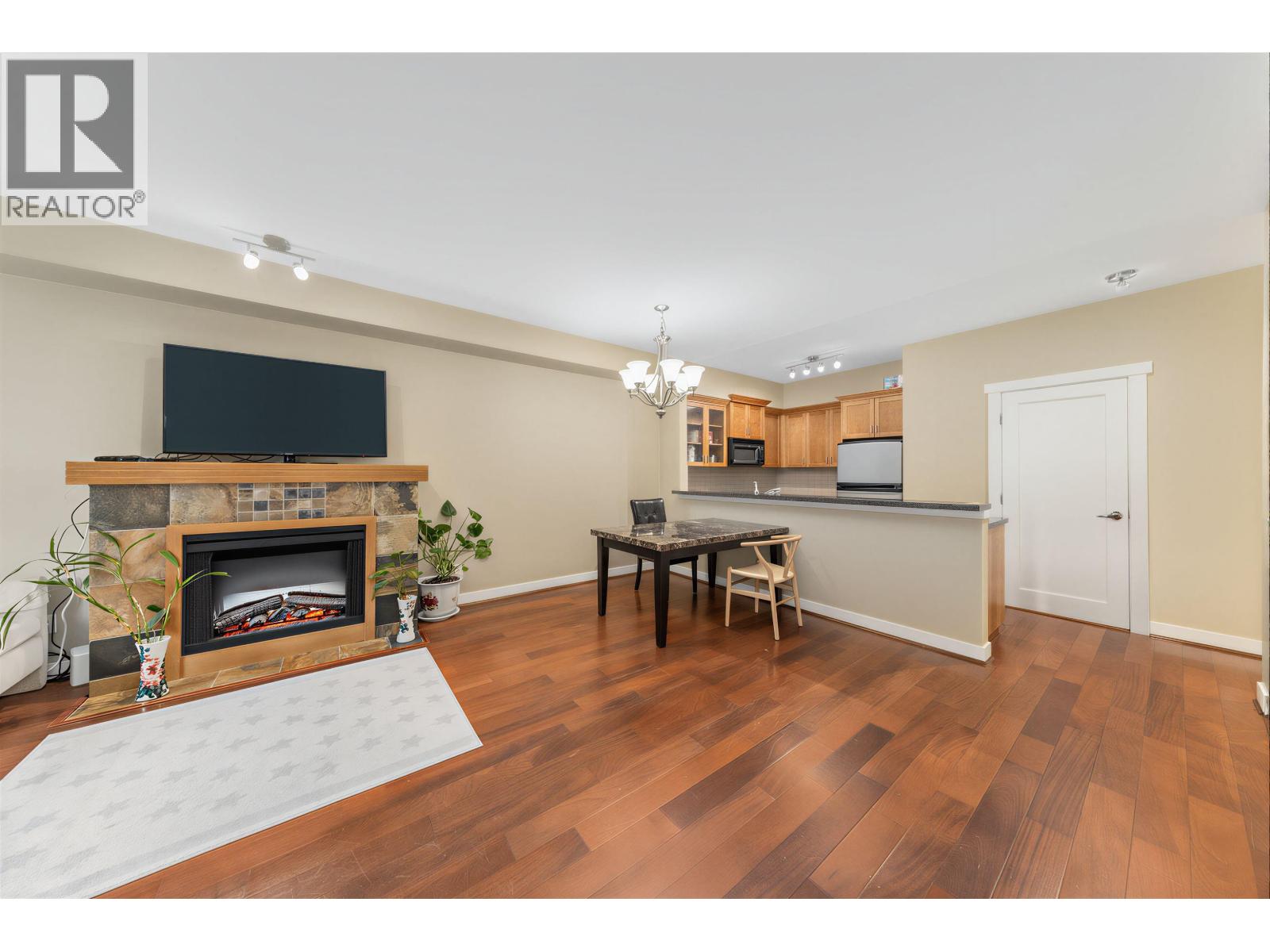 36 7388 Macpherson Avenue, Burnaby, British Columbia  V5J 0A1 - Photo 6 - R3100053