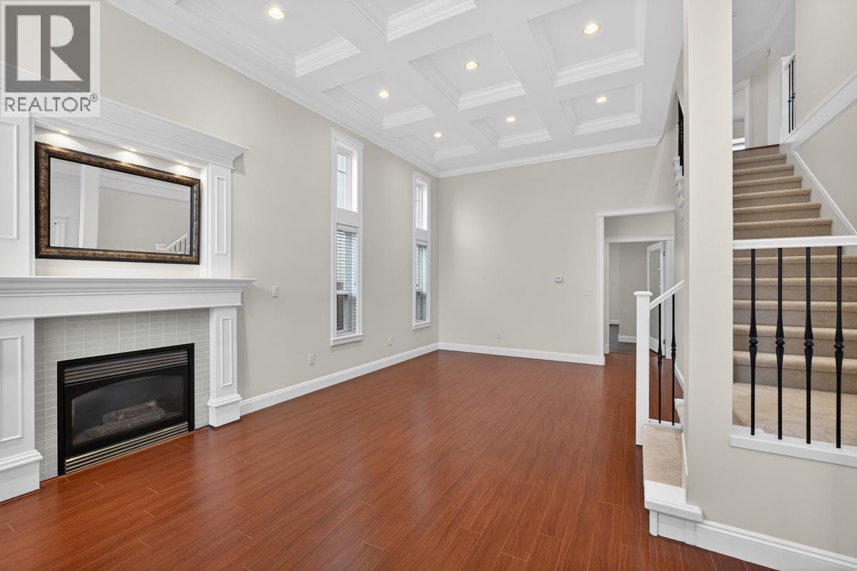 5251 Chesham Avenue, Burnaby, British Columbia  V5H 2L1 - Photo 3 - R3100058