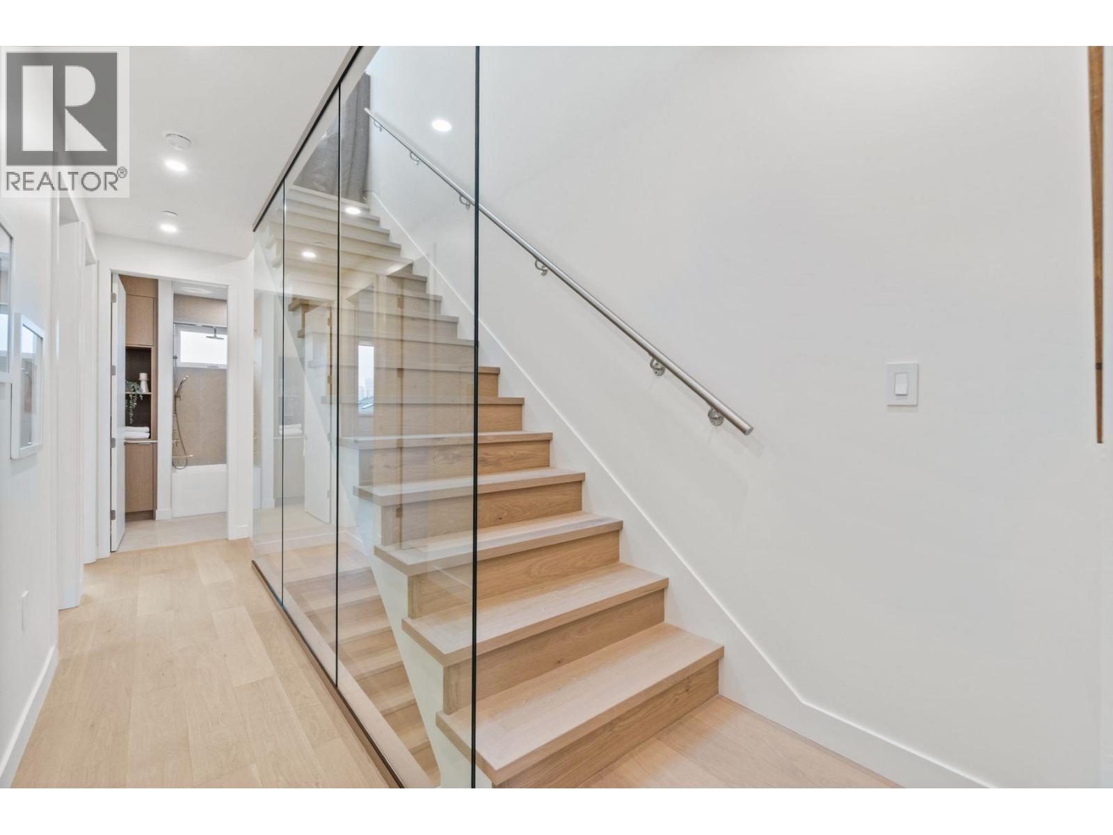 2 4963 Chester Street, Vancouver, British Columbia V5W 3A7 - Photo 24 - R3100068