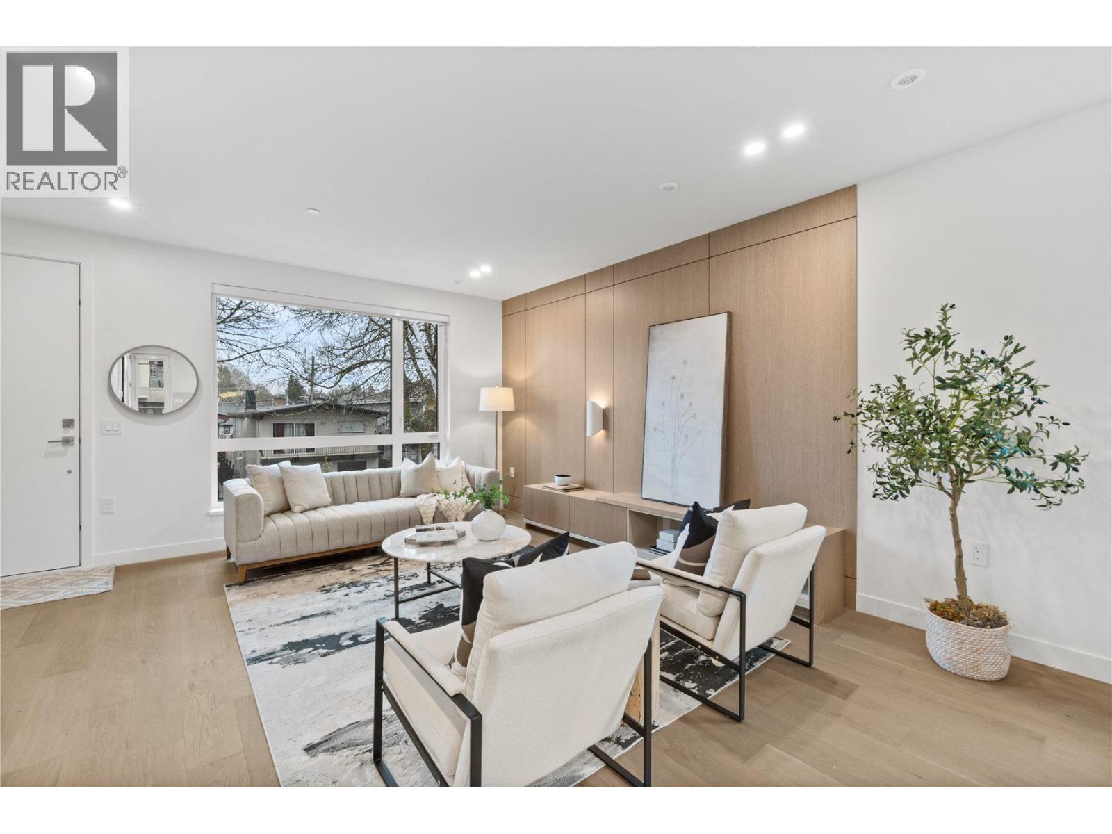 2 4963 Chester Street, Vancouver, British Columbia V5W 3A7 - Photo 4 - R3100068