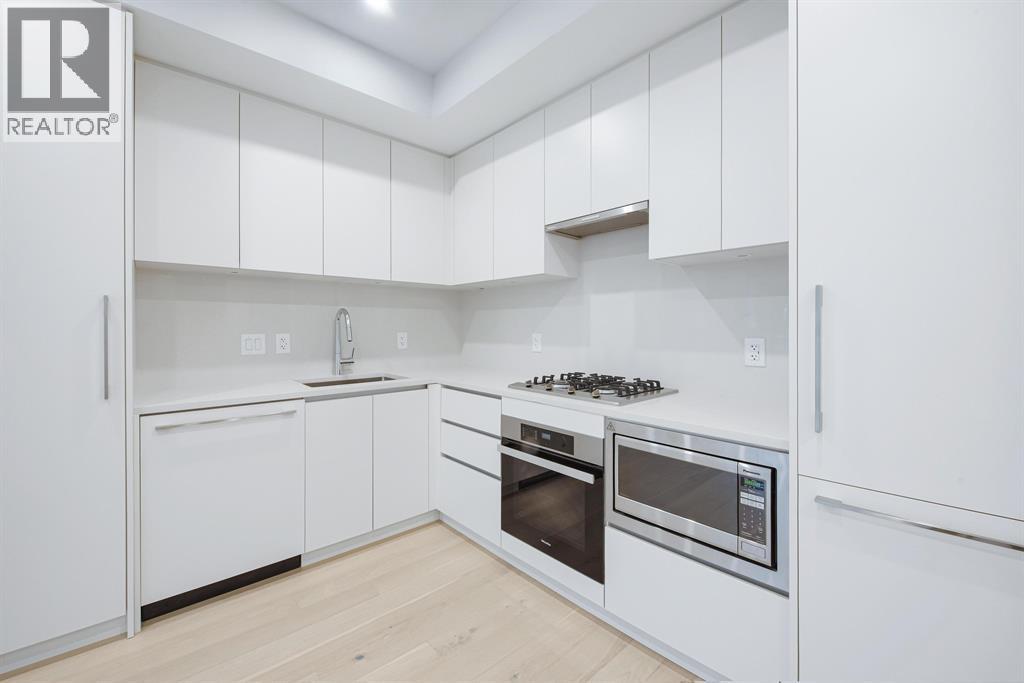 871 33 Avenue, Vancouver, British Columbia  V5Z 2K5 - Photo 2 - R3100112