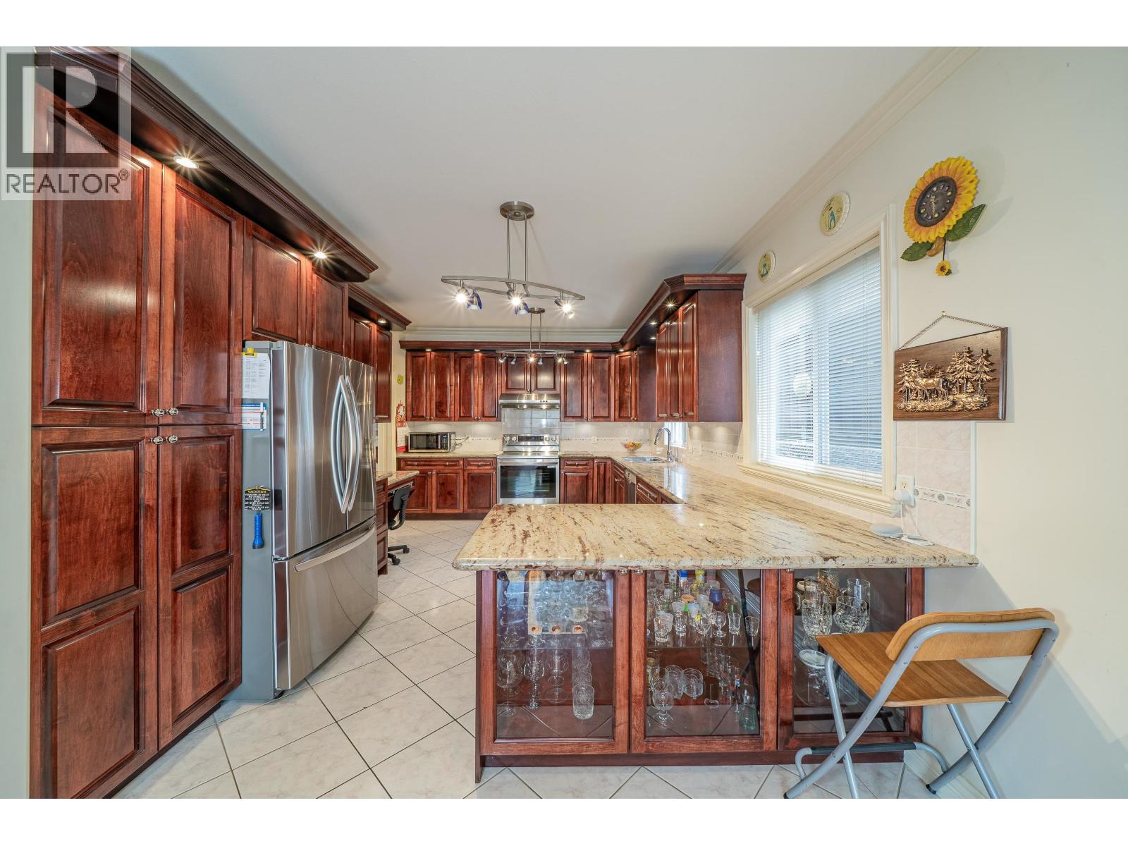 8015 11th Avenue, Burnaby, British Columbia  V3N 2N8 - Photo 19 - R3100129