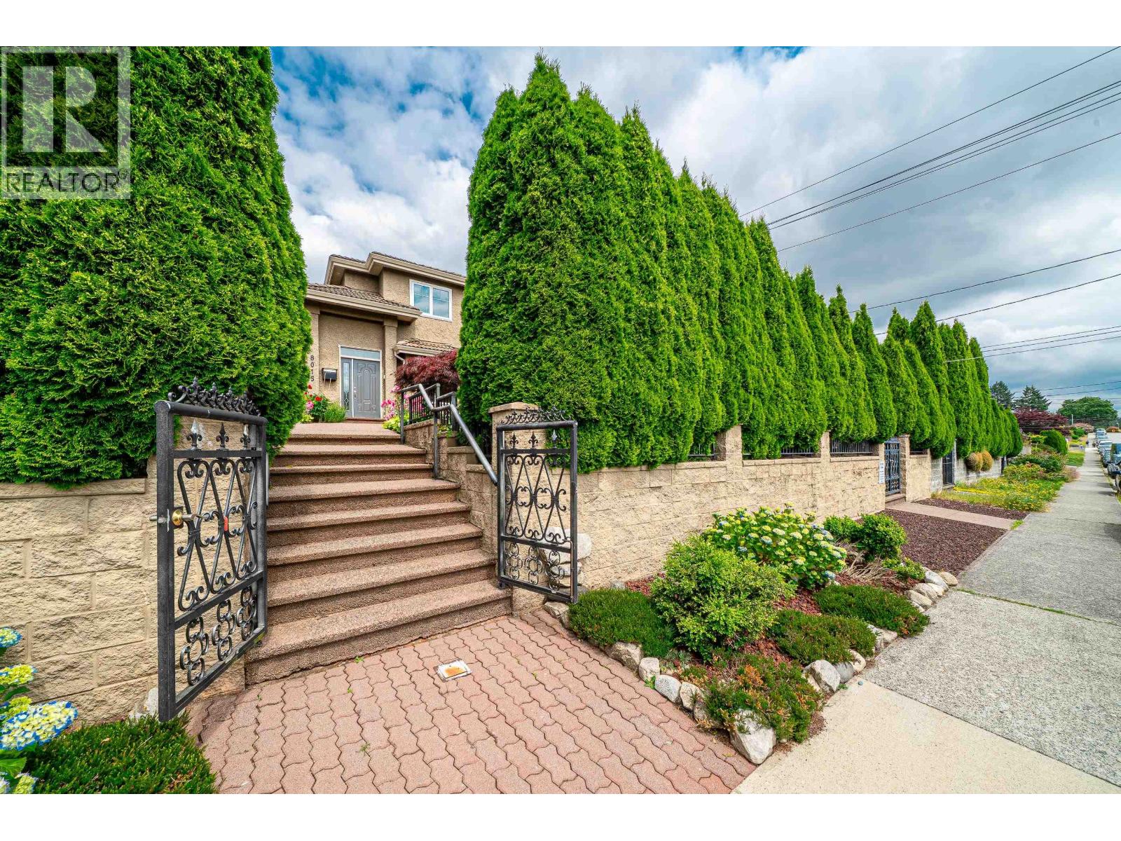 8015 11th Avenue, Burnaby, British Columbia  V3N 2N8 - Photo 38 - R3100129