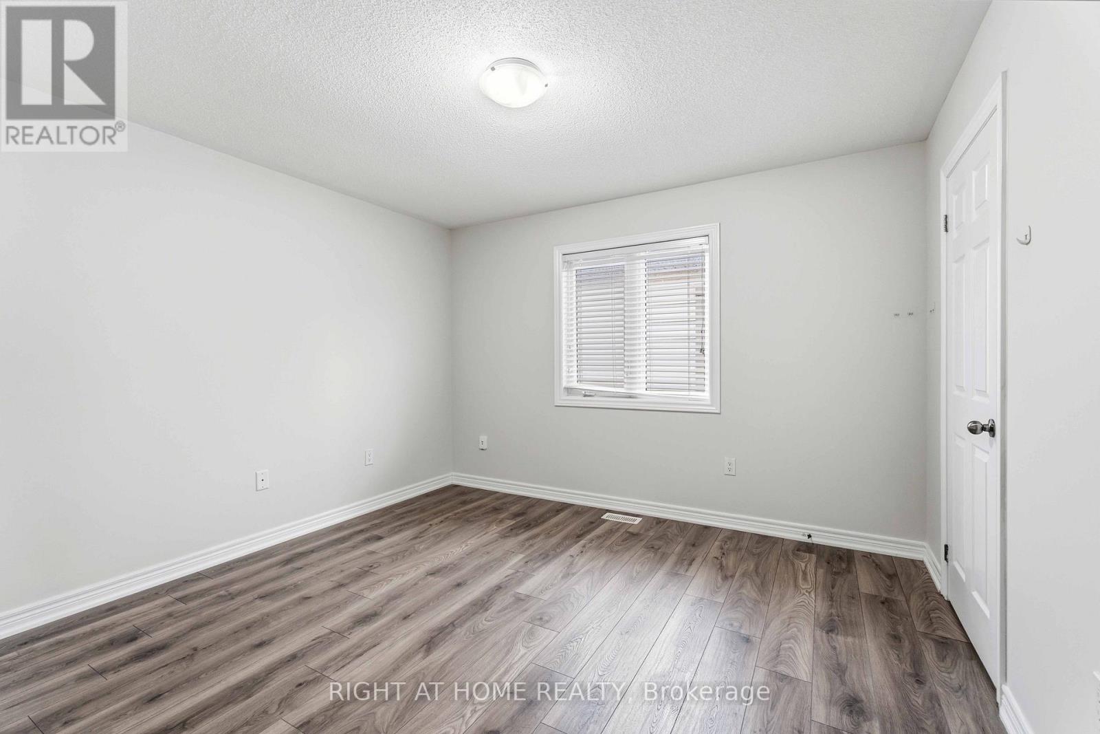 7571 Marpin Court, Niagara Falls, Ontario  L2H 0P3 - Photo 18 - X12869480