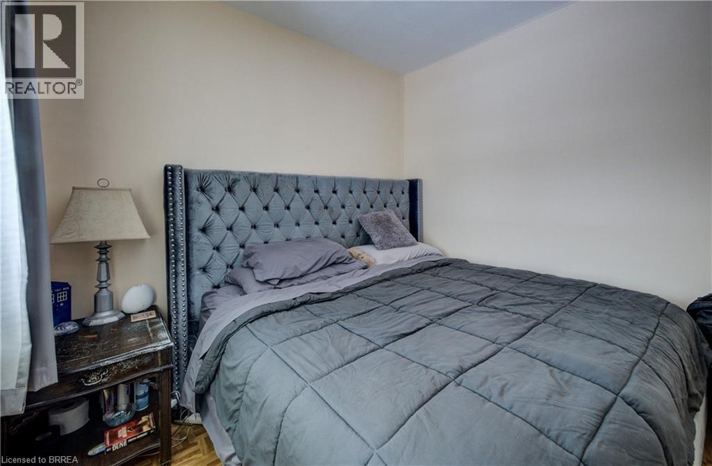 48 Longwood Road N, Hamilton, Ontario  L8S 3V4 - Photo 11 - 40804875