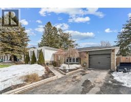 35 DOUGLAS Crescent, Hillsburgh, Ontario