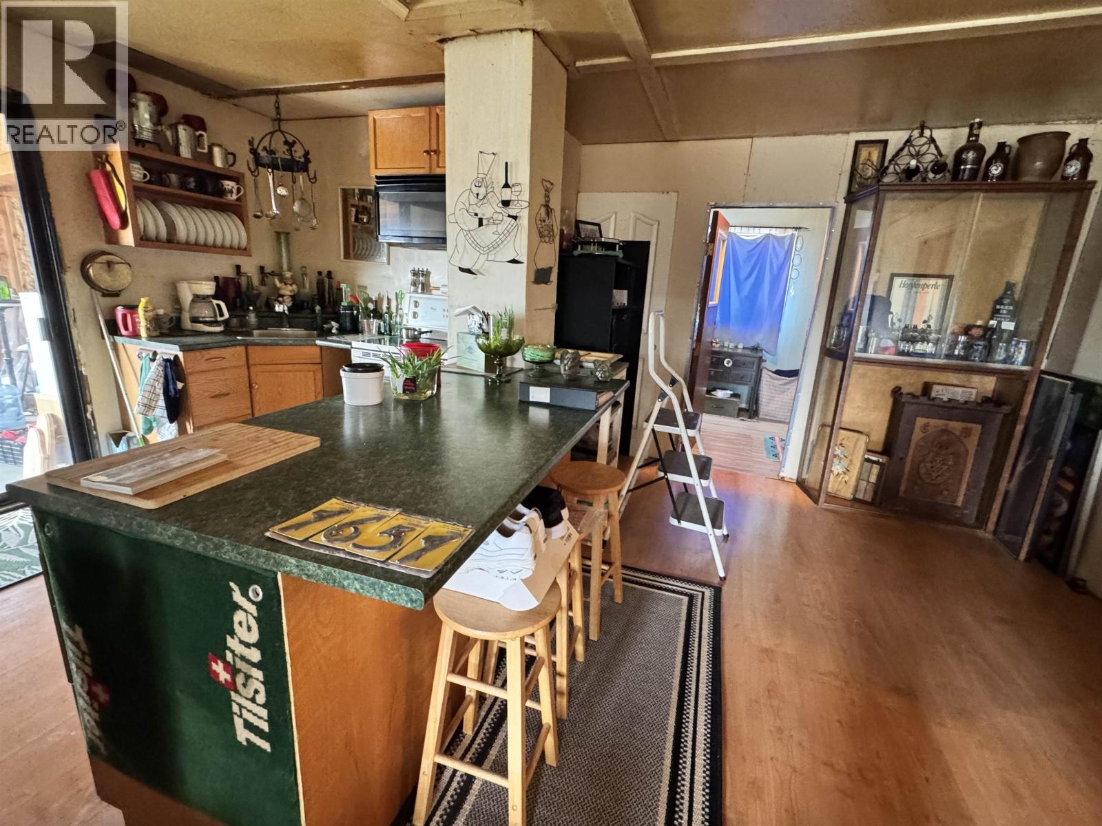 7657 Yells Street, Chilcotin, British Columbia  V0L 1A0 - Photo 10 - R3099953