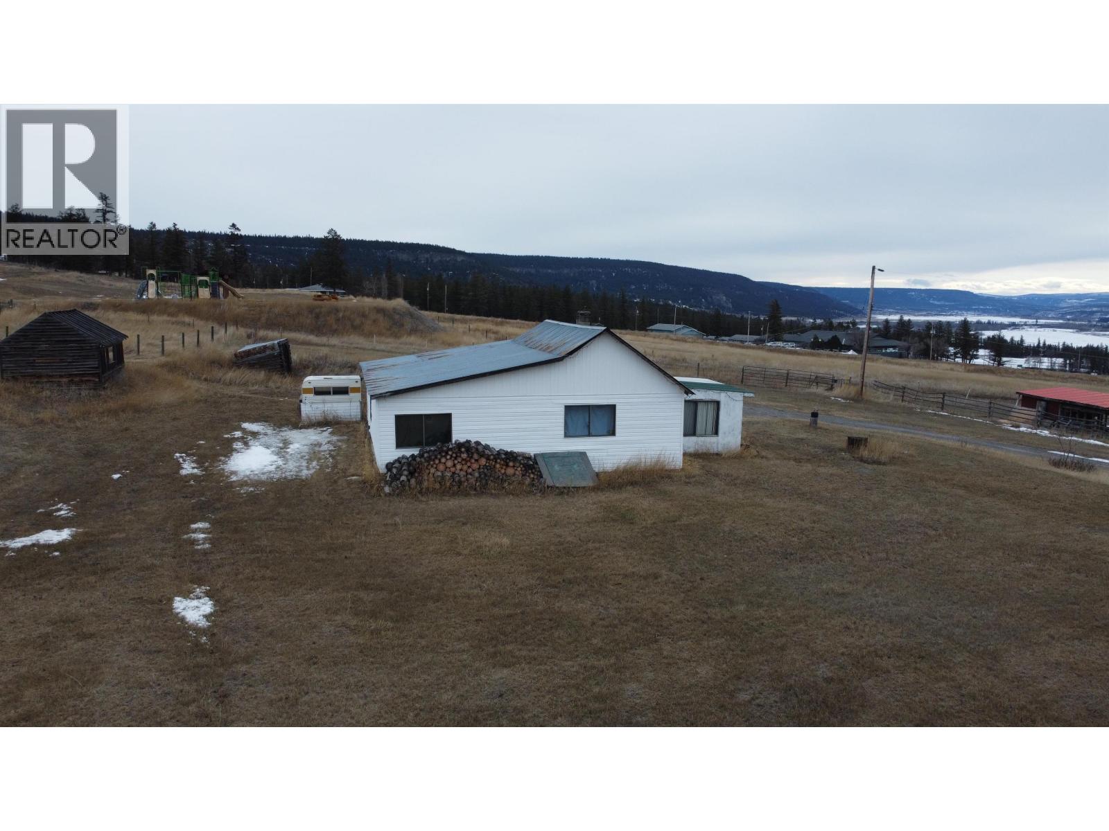 7657 Yells Street, Chilcotin, British Columbia  V0L 1A0 - Photo 34 - R3099953