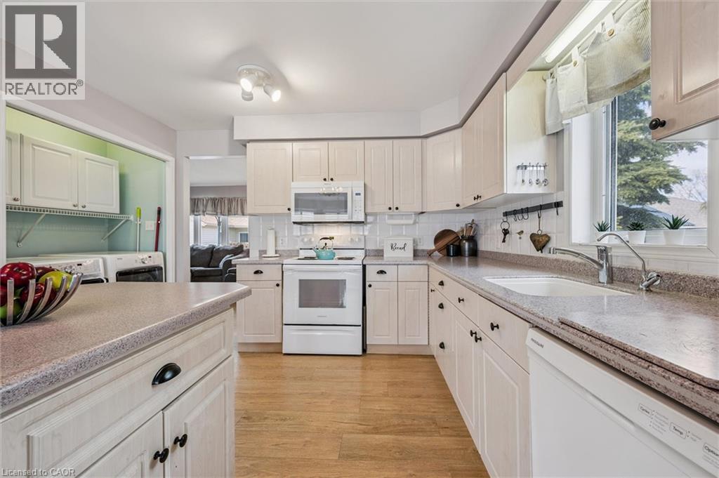 5 Spruce Lane, New Hamburg, Ontario  N3A 2G6 - Photo 14 - 40807917