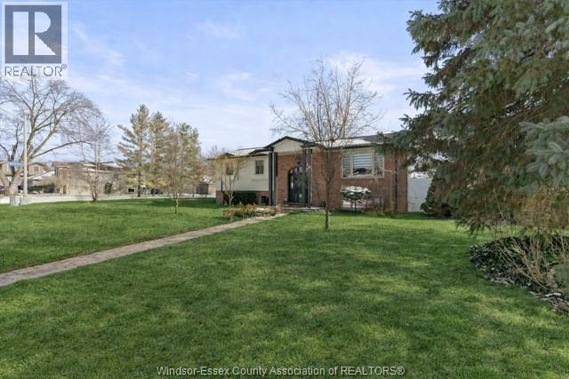 405 State Street, Lasalle, Ontario  N9J 3G1 - Photo 2 - 26005502