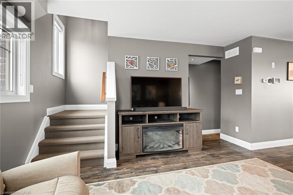 31 Eliza Avenue, Kitchener, Ontario N2E 0G2 - Photo 13 - 40811194