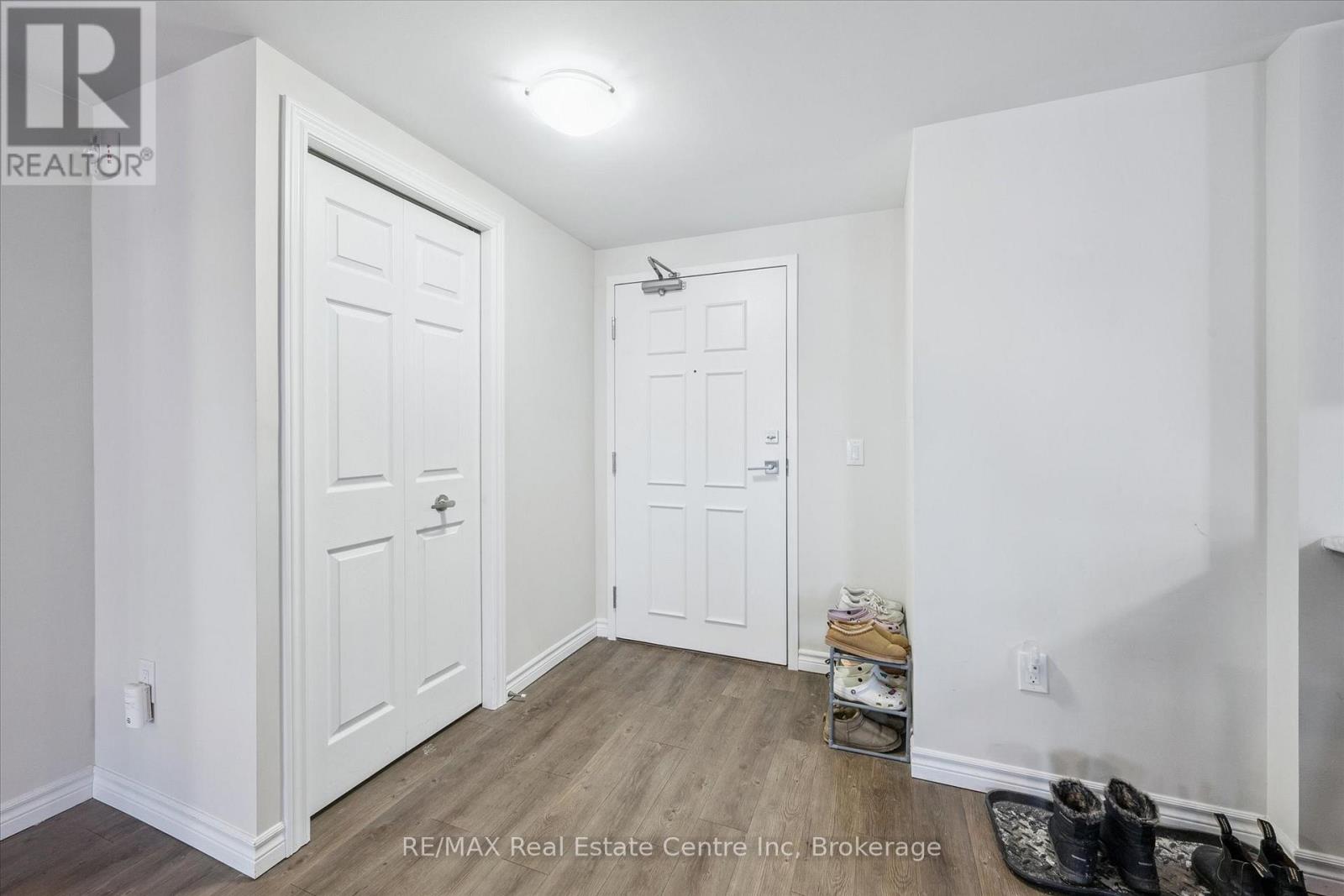 604 - 7 Kay Crescent, Guelph (Pineridge/westminster Woods), Ontario  N1L 0L9 - Photo 2 - X12888498