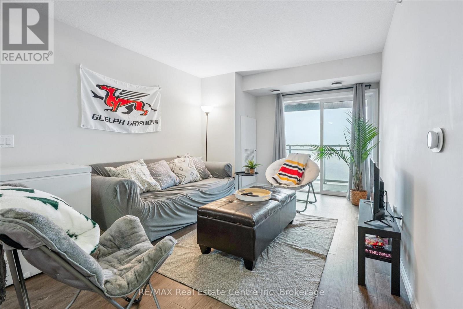 604 - 7 Kay Crescent, Guelph (Pineridge/westminster Woods), Ontario  N1L 0L9 - Photo 4 - X12888498