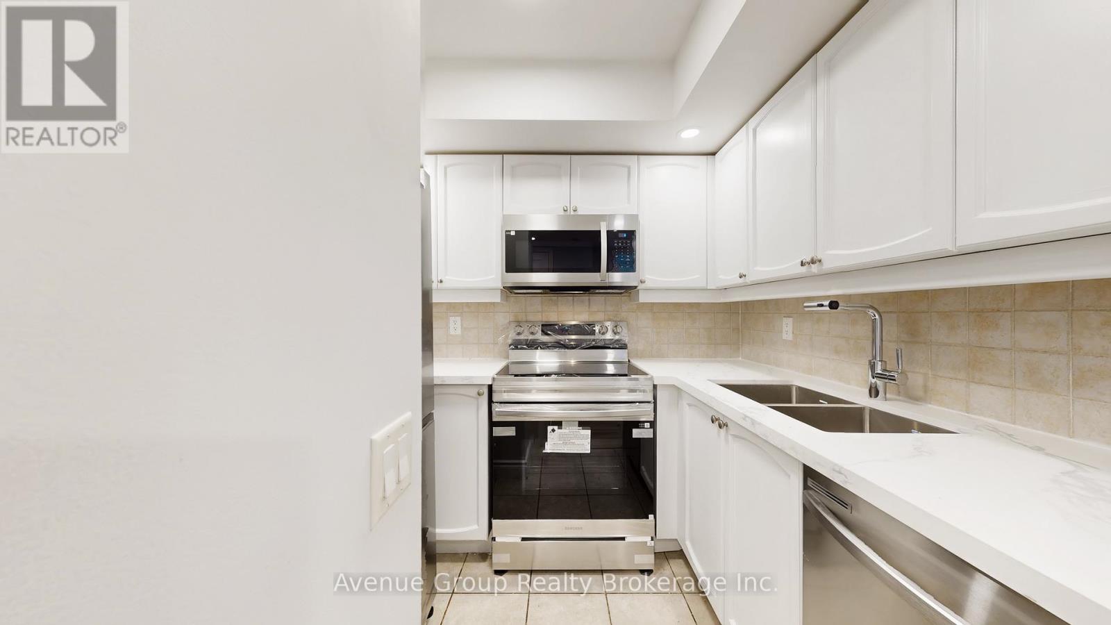 1929 - 15 Northtown Way, Toronto, Ontario  M2N 7A2 - Photo 20 - C12888436