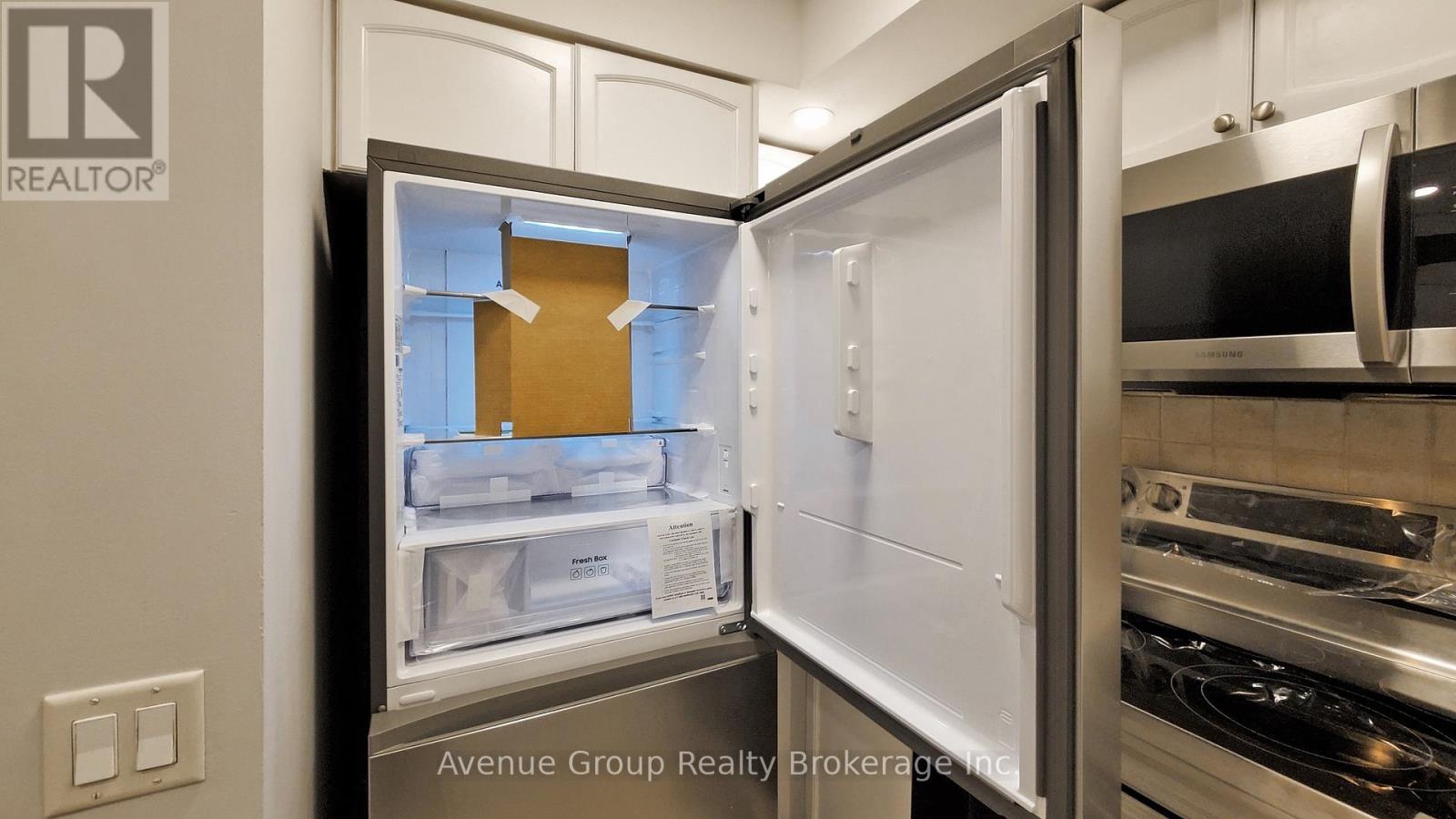 1929 - 15 Northtown Way, Toronto, Ontario  M2N 7A2 - Photo 25 - C12888436