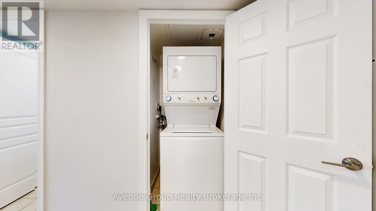 1929 - 15 Northtown Way, Toronto, Ontario  M2N 7A2 - Photo 33 - C12888436