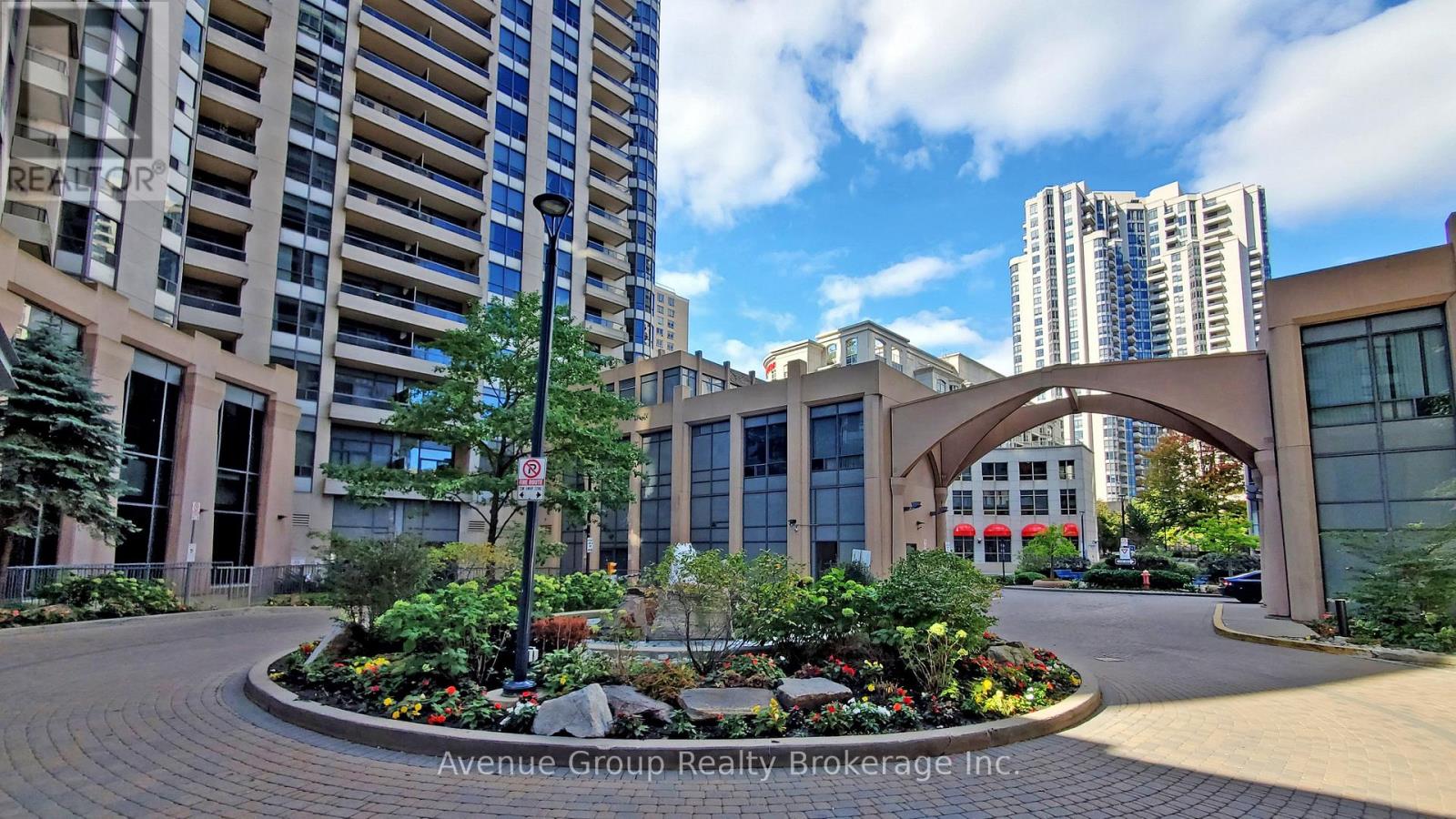 1929 - 15 Northtown Way, Toronto, Ontario  M2N 7A2 - Photo 6 - C12888436